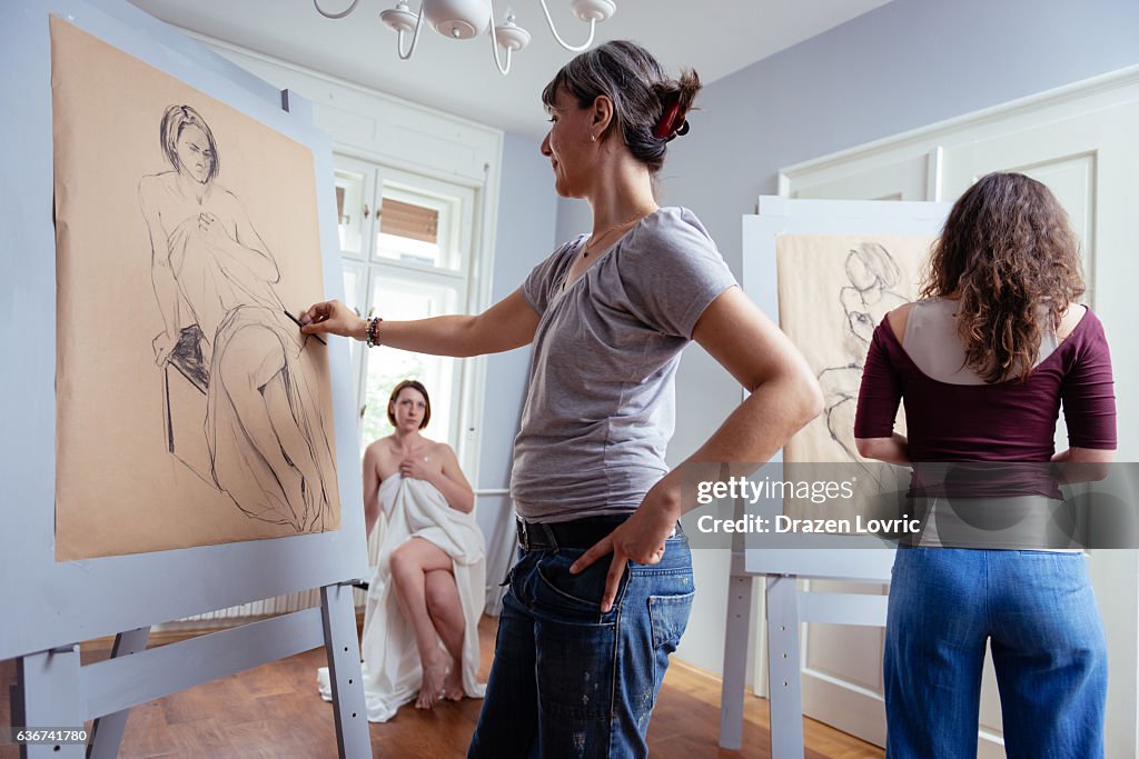 Zeichnen Unterricht in der Kunst der Schule für talentierte Personen