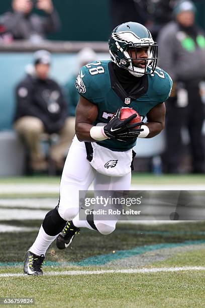 Wendell Smallwood of the Philadelphia Eagles runs with the ball during the game against the Washington Redskins at Lincoln Financial Field on...