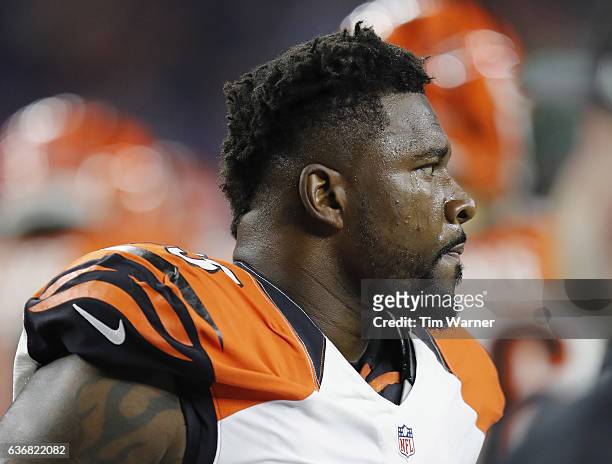 Wallace Gilberry of the Cincinnati Bengals warms up before the game against the Houston Texans at NRG Stadium on December 24, 2016 in Houston, Texas.