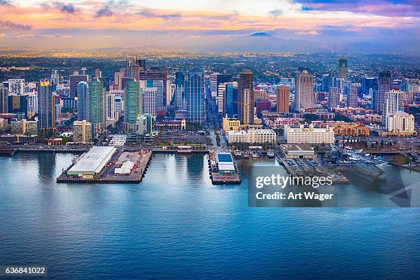 antena skyline do centro de san diego - san diego - fotografias e filmes do acervo