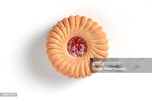 jam biscuit cookie - single object imagens e fotografias de stock