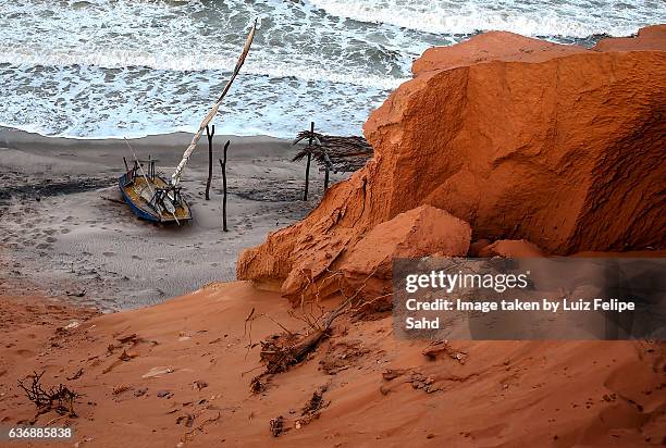 raft and cliff - canoa quebrada stock pictures, royalty-free photos & images