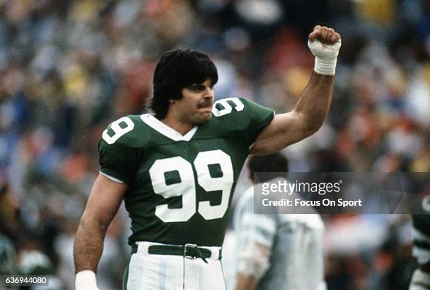 Defensive end Mark Gastineau celebrates during an NFL football game circa 1986. Gastineau played for the Jets from 1979-88.