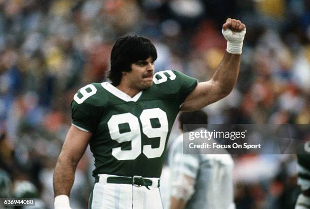 Defensive end Mark Gastineau celebrates during an NFL football game circa 1986. Gastineau played for the Jets from 1979-88.