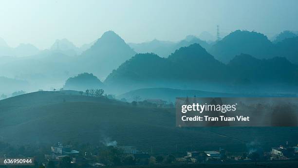 moc chau plateau - vietnam - travel destination - plateau stock pictures, royalty-free photos & images