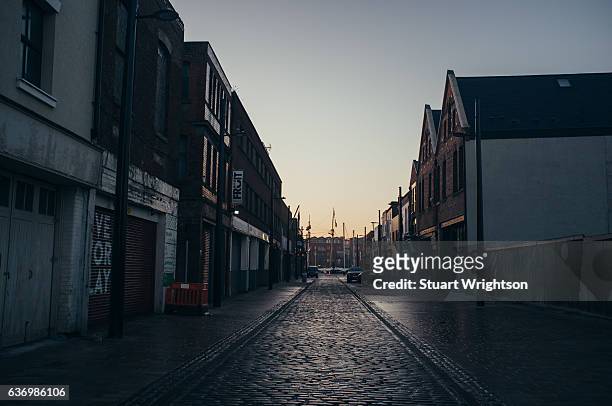 fruit market area, humber street, kingston upon hull. - kingston upon hull stock pictures, royalty-free photos & images