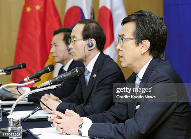 South Korea - Japanese Environment Minister Nobuteru Ishihara, South Korean Environment Minister Yoon Seong Kyu and Chinese Vice Environmental...