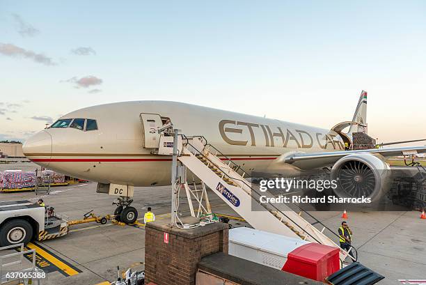 etihad boeing 777 cargo aircraft - etihad stock pictures, royalty-free photos & images