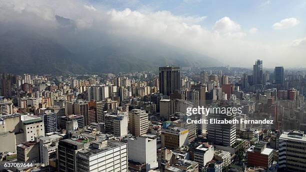 downtown district and skyline-caracas, venezuela - caracas stock-fotos und bilder