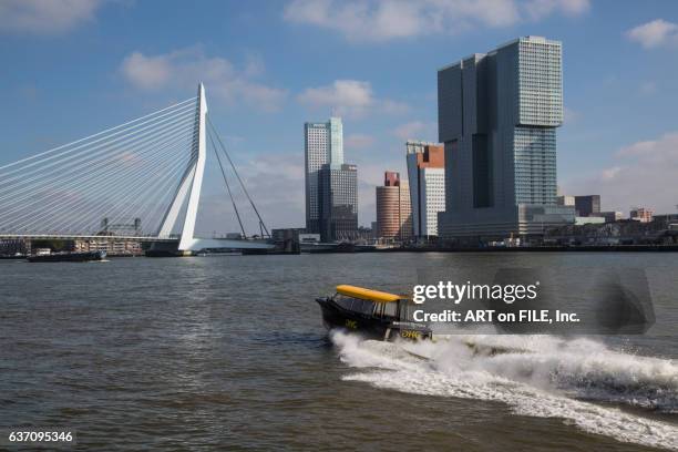 water taxi rotterdam - 水上タクシー ストックフォトと画像