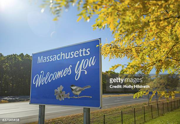 massachusetts welcome sign - welcome sign ストックフォトと画像