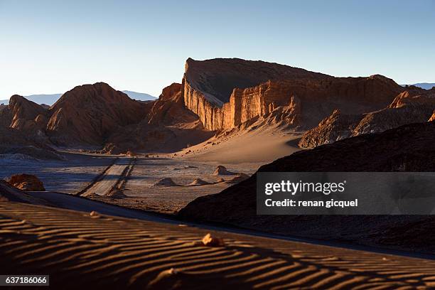 valle de la luna #3 - antofagasta fotografías e imágenes de stock