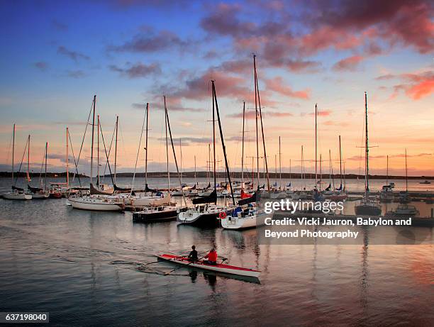 charlottown harbor at prince edward island, canada - prins edwardeiland stockfoto's en -beelden