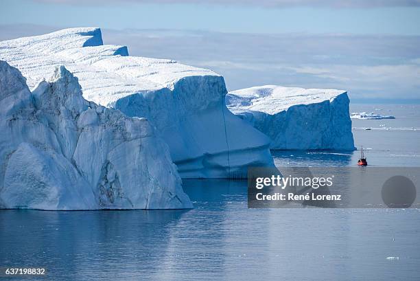 iceberg, greenland, ilulissat icefjord - fiorde de gelo de ilulissat imagens e fotografias de stock