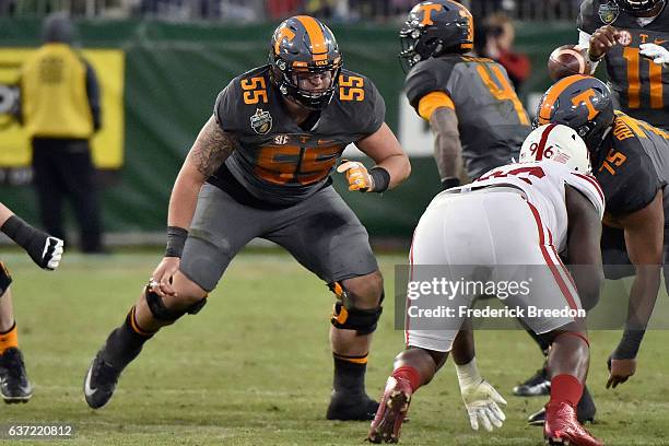 Coleman Thomas of the University of Tennessee Volunteers plays against the Nebraska Cornhuskers during the Franklin American Mortgage Music City Bowl...