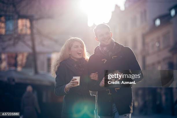 sie warm, auch wenn's kalt - ljubljana city stock-fotos und bilder