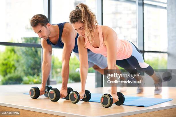 training push ups - circuit training stock pictures, royalty-free photos & images