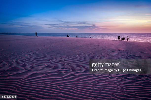 sunset dune - jericoacoara stockfoto's en -beelden