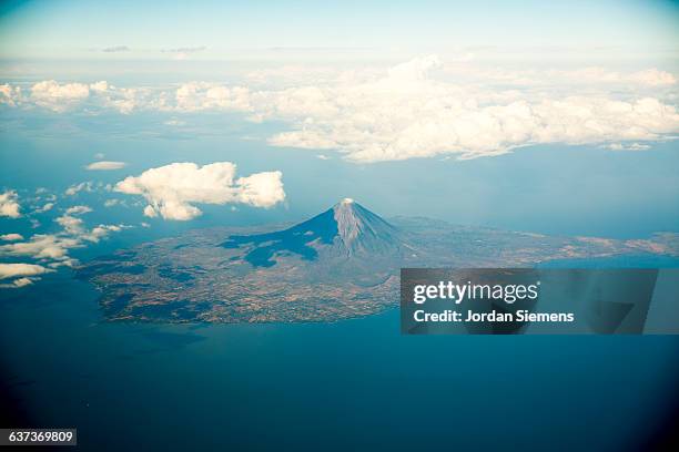 volcano island. - nicaragua stock-fotos und bilder