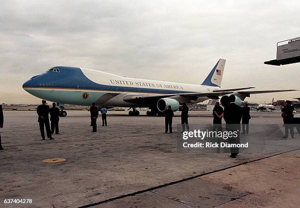 Atlanta President Bill Clinton arrives on Air Force One heading to rally at Centennial Olympic Park in Atlanta Georgia November 18, 1996 (Photo By...