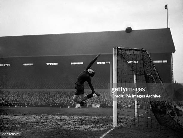 65 Ted Ditchburn Tottenham Photos & High Res Pictures Getty Images