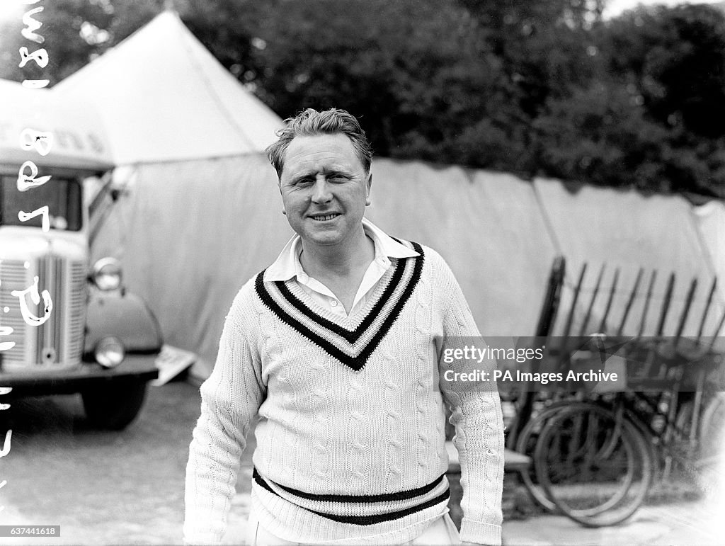 Cricket - County Championship - Essex v Warwickshire