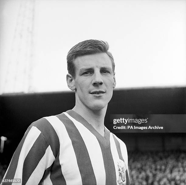 Gil Rees Footballer 37 Gil Reece Stock Photos, High-Res Pictures, and Images - Getty Images