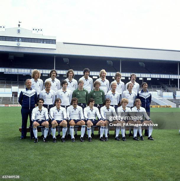 Tottenham Hotspur squad 1978-79: Chris Jones, Ricardo Villa, Colin Lee, John Lacy, Ian Moores, Glenn Hoddle, Gerry Armstrong; ?, Jim Holmes, John...