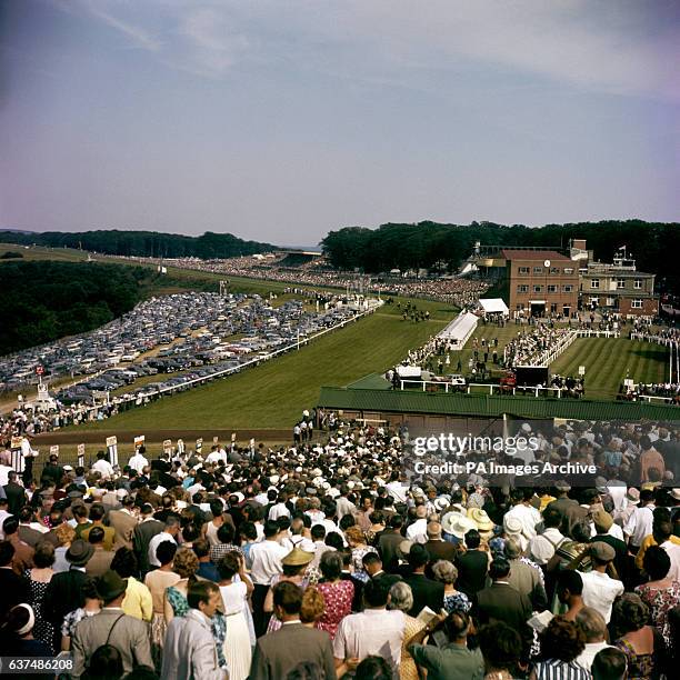 General view from Trundle Hill showing parade of horses in the ring for the Chesterfield Cup.