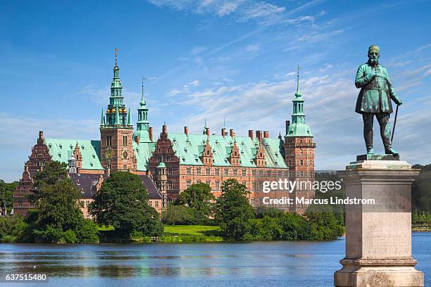 frederiksborg castle, denmark - hillerod stock pictures, royalty-free photos & images