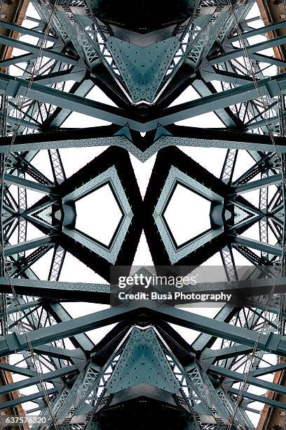 abstract image: kaleidoscopic image of steel structural beams - 桁橋点のイラスト素材／クリップアート素材／マン��ガ素材／アイコン素材