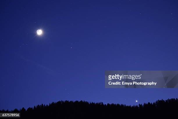 moon and stars on january 3rd, 2017 - january 3 stock pictures, royalty-free photos & images