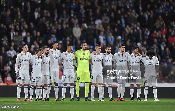Real Madrid players line-up for the Copa del Rey Round of 16 First Leg match between Real Madrid and Sevilla at Bernabeu on January 4, 2017 in...