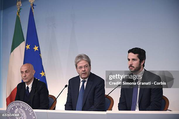 Interior Minister Marco Minniti, the prime minister Paolo Gentiloni and the coordinator of the Committee Lorenzo Vidino participate at the press...