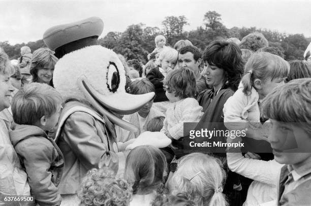 The Mirror organised a Disney day out for the kids at Lord and Lady Bath's Longleat House, in Wiltshire. A great fun day in which Ghislaine Maxwell...