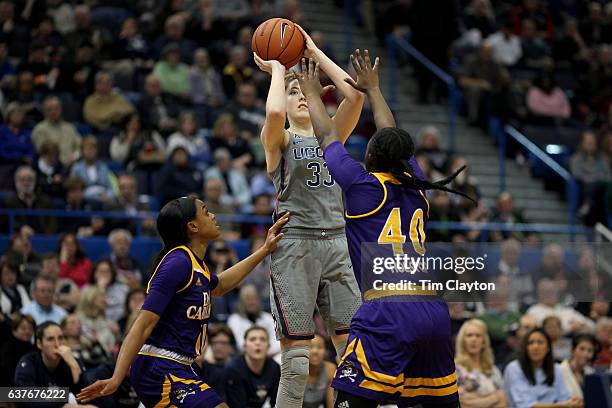Raven Johnson Photos and Premium High Res Pictures - Getty Images