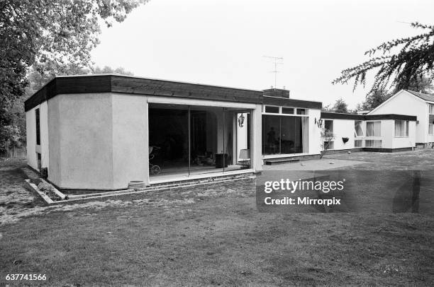 The normally quiet cul-de-sac in the Manchester suburb of Cheadle is a hive of activity these days. Since Alex 'Hurricane' Higgins won the...