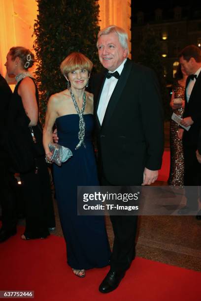 Volker Bouffier and Frau attend the German Sports Media Ball at Alte Oper on November 05, 2016 in Frankfurt am Main, Germany.