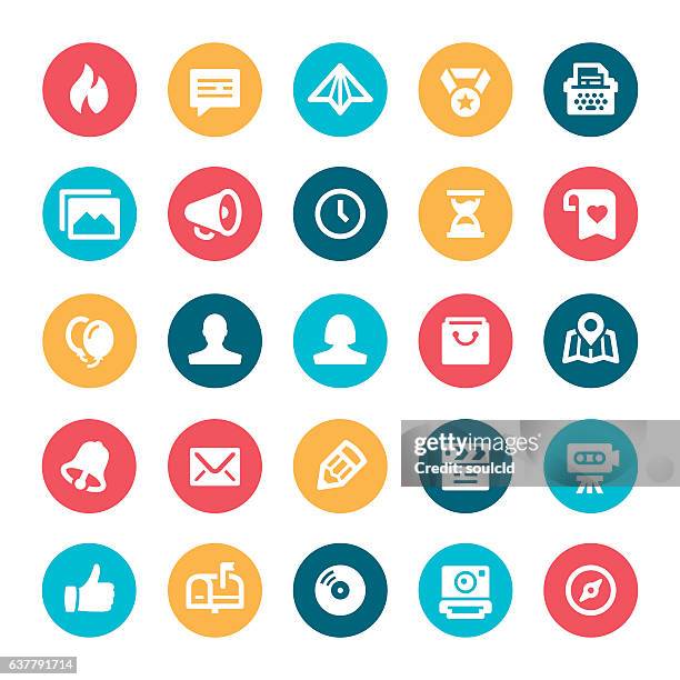 stockillustraties, clipart, cartoons en iconen met social media icons - slate pencil