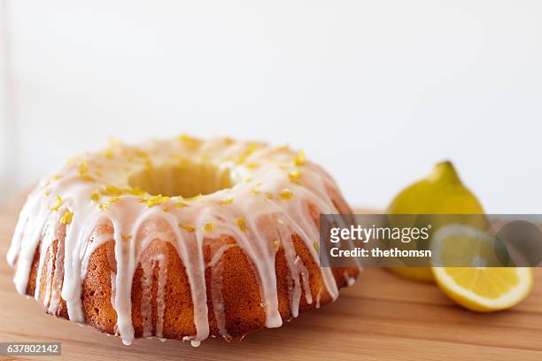 lemon ring cake - bundt cake stock pictures, royalty-free photos & images