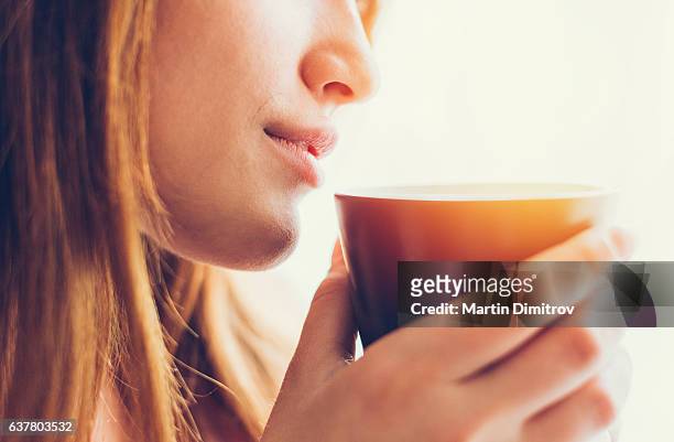 time for coffee break - human mouth stockfoto's en -beelden