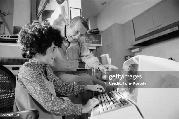 First Pc Assistant First Personal Computer Photos and Premium High Res Pictures - Getty Images