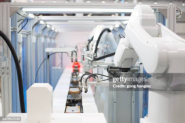 künstliche intelligenz-maschine - fühler stock-fotos und bilder