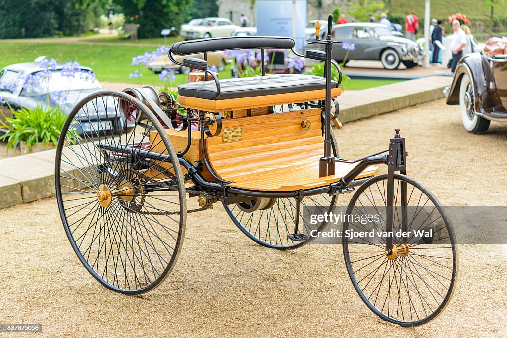 Benz Patent Motorwagen 1886 La Premi re Automobile Au Monde Photo benz-patent-motorwagen-1886-la-premi-re-automobile-au-monde-photo