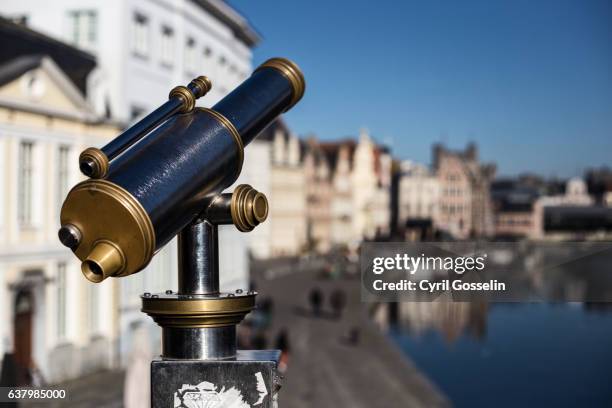 telescope at the sint-michelsbrug - fernrohr stock pictures, royalty-free photos & images