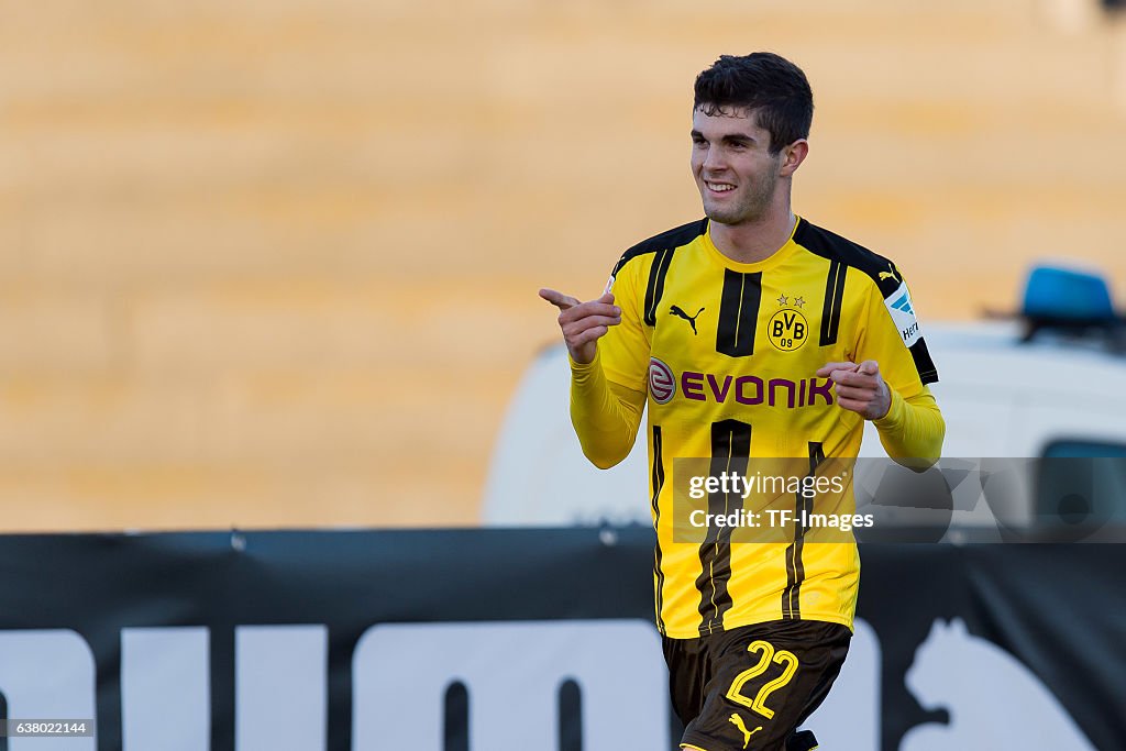 Borussia Dortmund v PSV Eindhoven - Friendly Match