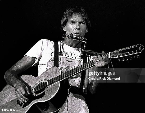 Neil Young 1978 Photos and Premium High Res Pictures - Getty Images