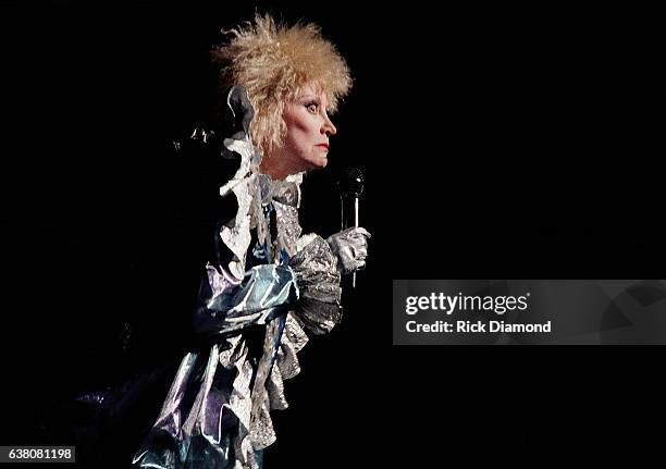 Atlanta Comedian Phyllis Diller performs at The Fox Theater in Atlanta Georgia February 10, 1987