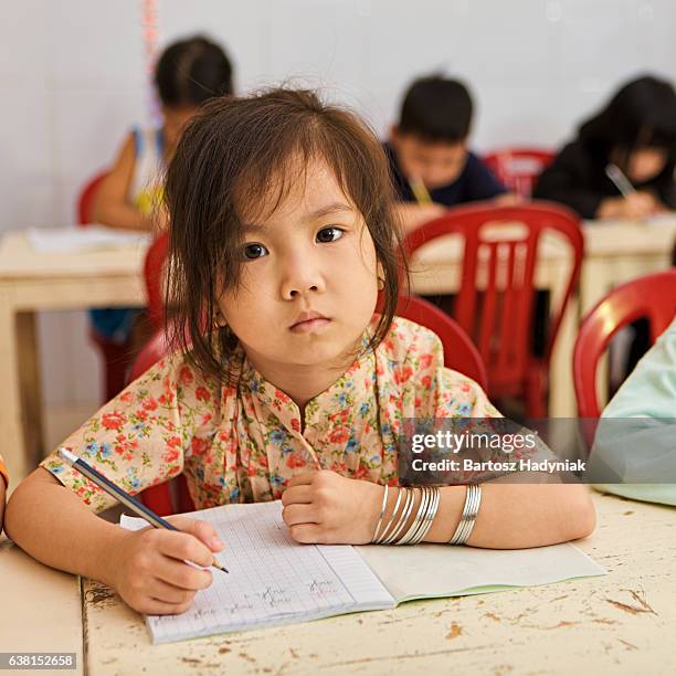 vietnamese children in classroom - vietnam school stock pictures, royalty-free photos & images