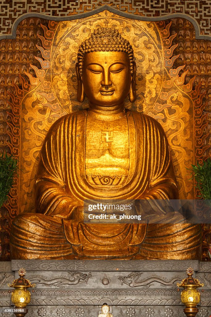 Buddha statue